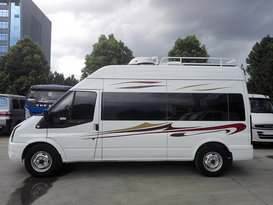 程力江鈴福特新世代全順長(zhǎng)軸高頂B型房車(chē)